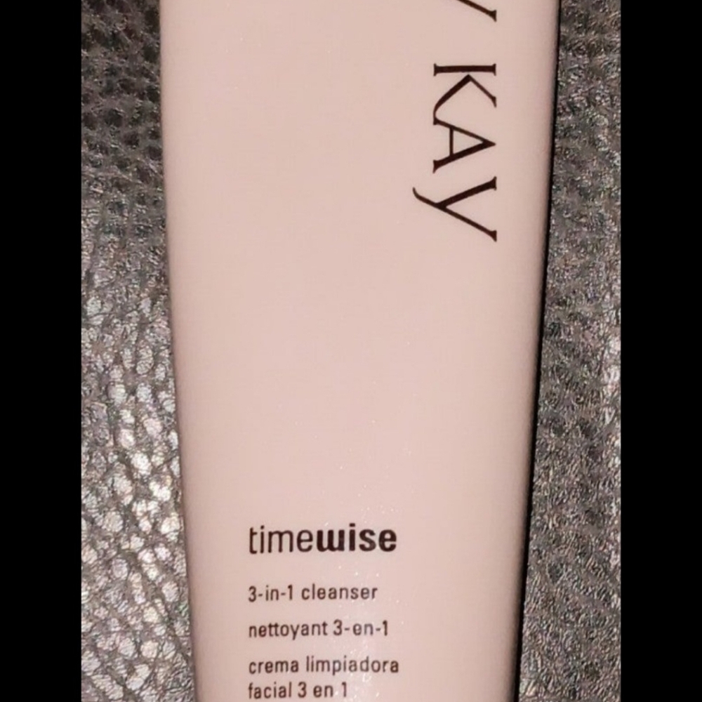 Mary Kay Timewise 3-In-1 cleanser
